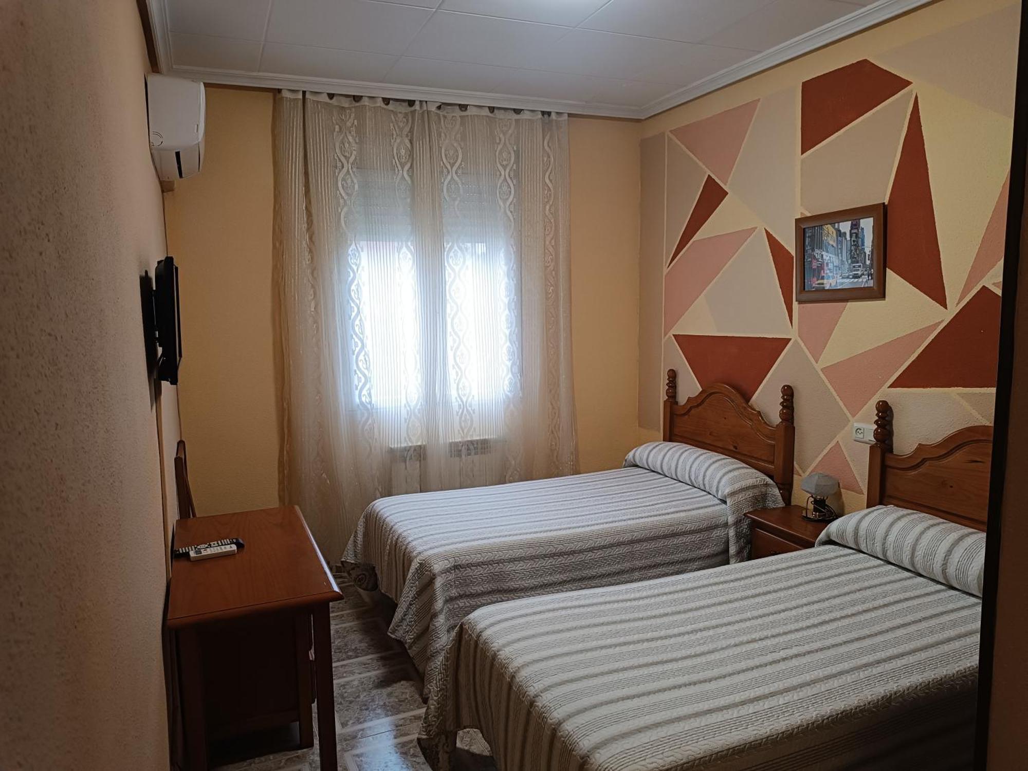 Hostal Avila โอคานญา ภายนอก รูปภาพ