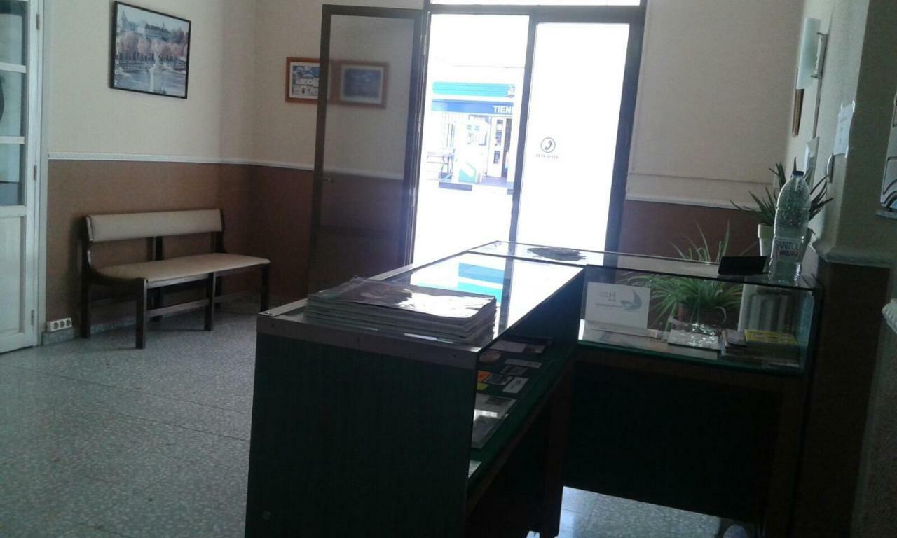 Hostal Avila โอคานญา ภายนอก รูปภาพ