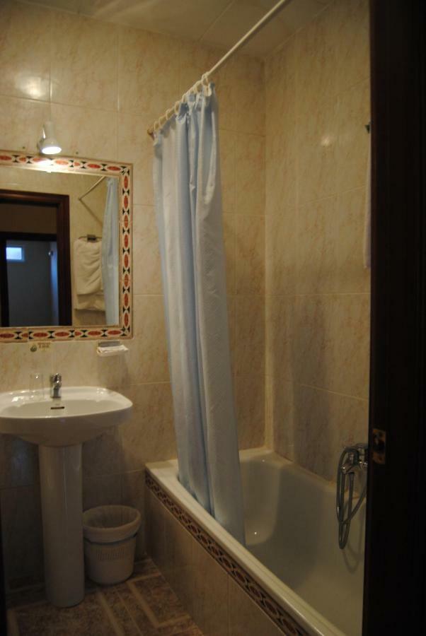 Hostal Avila โอคานญา ภายนอก รูปภาพ