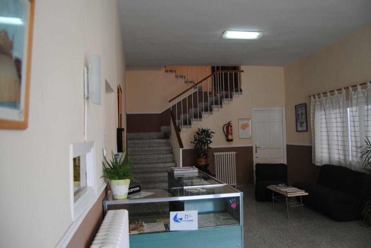 Hostal Avila โอคานญา ภายนอก รูปภาพ
