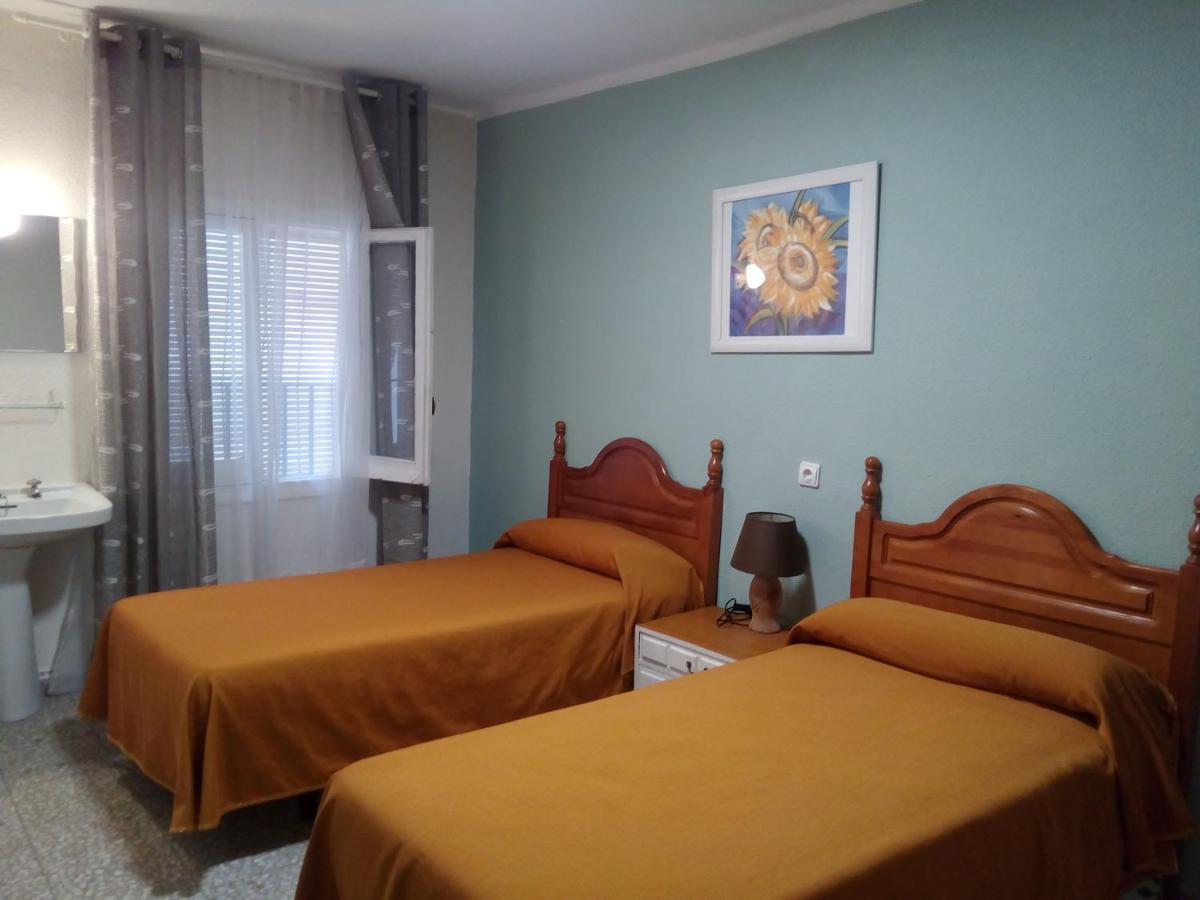 Hostal Avila โอคานญา ภายนอก รูปภาพ